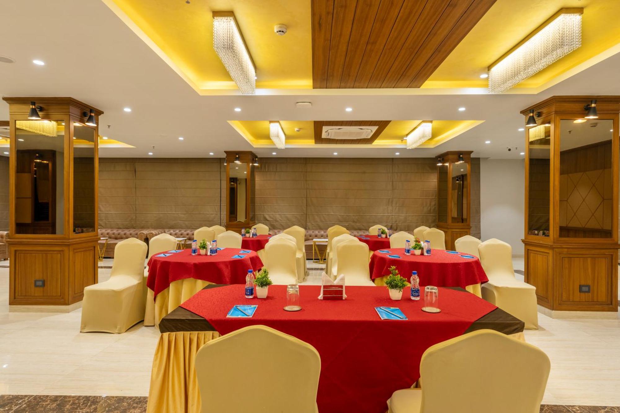 Ra Vista Otel Kalküta Dış mekan fotoğraf