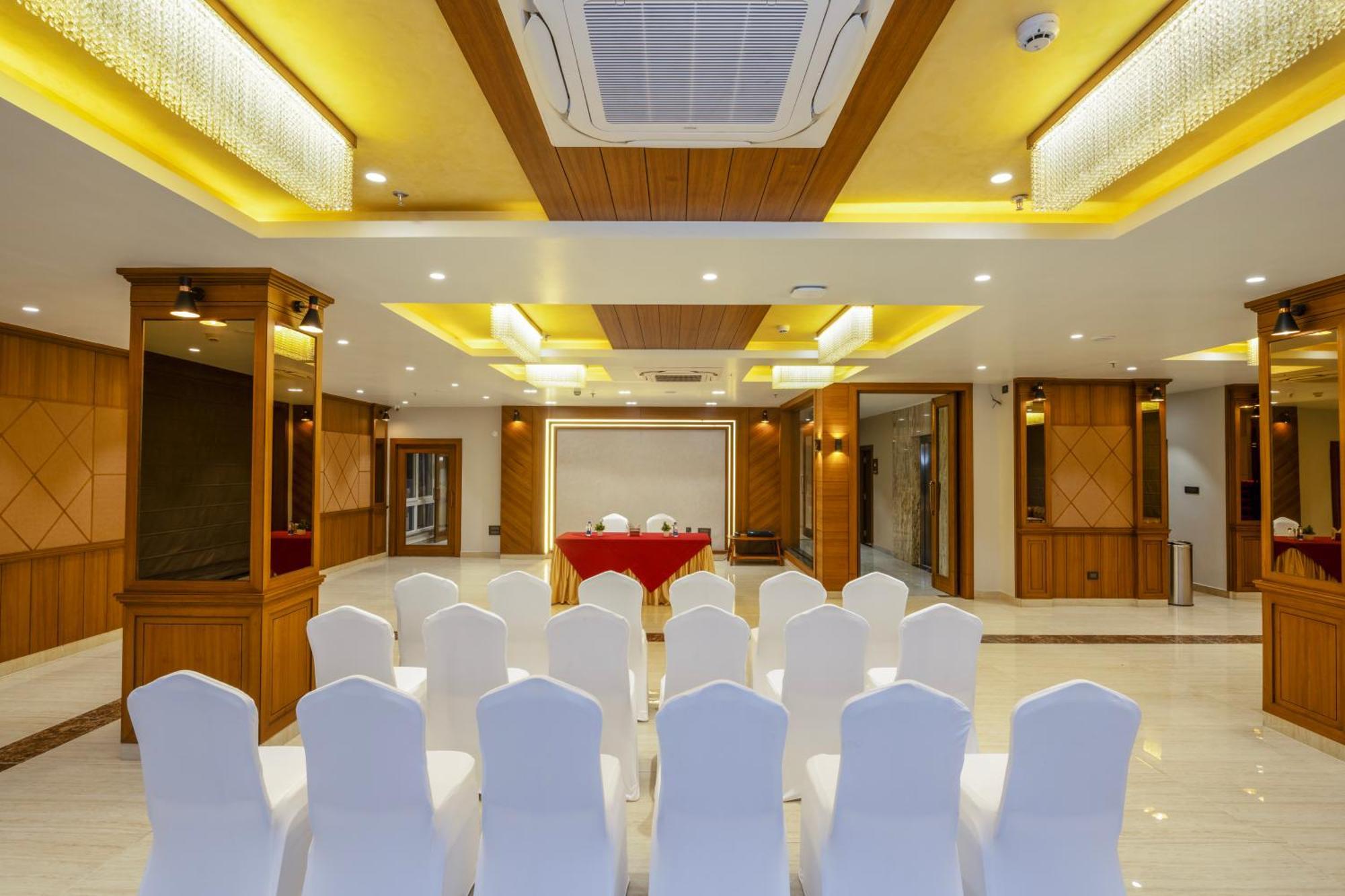 Ra Vista Otel Kalküta Dış mekan fotoğraf
